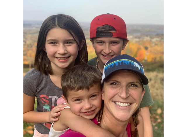 Picture of Heidi Dusek and her three children